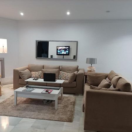마르베야 Large 2 Bed Apt Puerto Banus Marina Private Parking 아파트 외부 사진