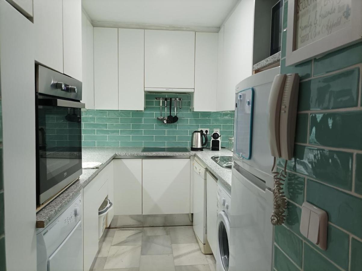 마르베야 Large 2 Bed Apt Puerto Banus Marina Private Parking 아파트 외부 사진
